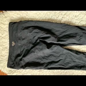 2/$20 PANTS👖 || TNA artizia leggings sz XS